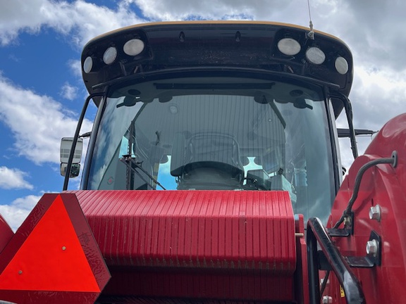 2021 Versatile 570 Tractor 4WD