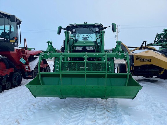 2023 John Deere 7R 210 Tractor