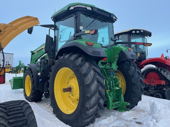 2023 John Deere 7R 210 Tractor