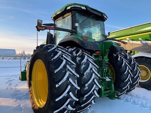 2023 John Deere 7R 230 Tractor