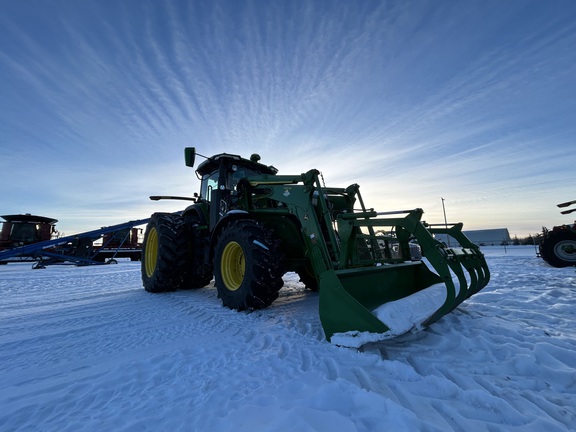 2023 John Deere 7R 290 Tractor