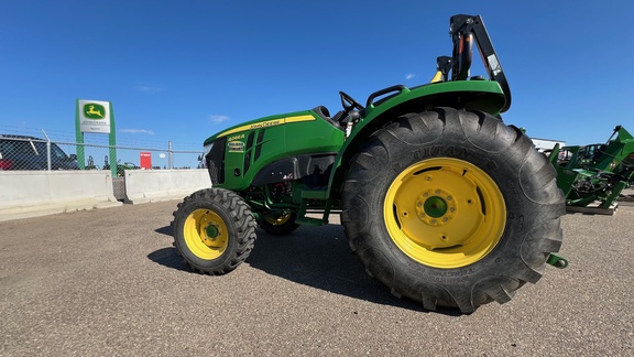 2021 John Deere 4066R Tractor Compact