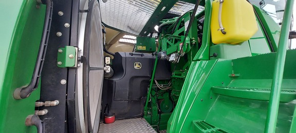 2016 John Deere 8500 Forage Harvester