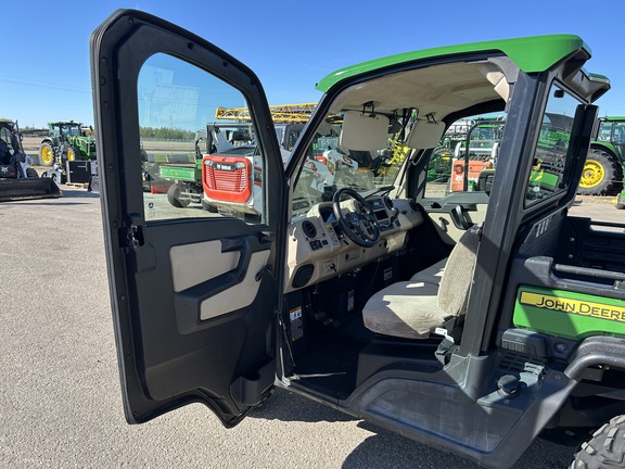 2020 John Deere XUV 835R ATV