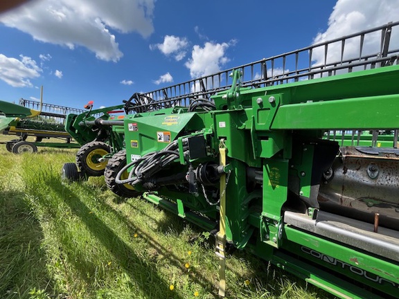 2023 John Deere HD35R Header Combine