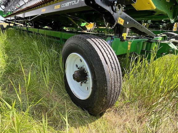 2023 John Deere HD35R Header Combine