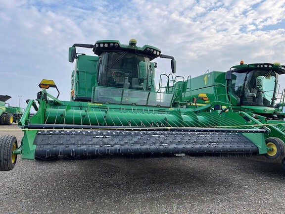 2022 John Deere X9 1000 Combine