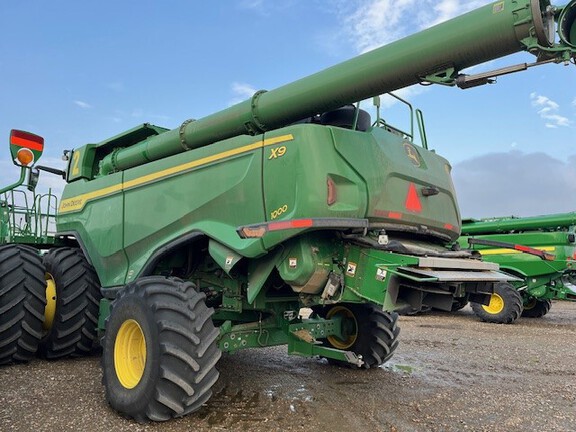 2022 John Deere X9 1000 Combine