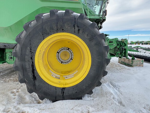 2022 John Deere X9 1000 Combine