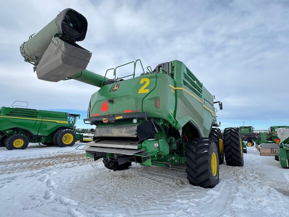 2022 John Deere X9 1000 Combine