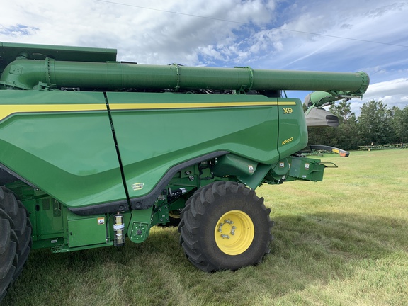 2022 John Deere X9 1000 Combine