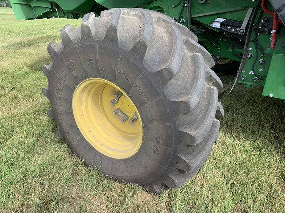 2022 John Deere X9 1000 Combine