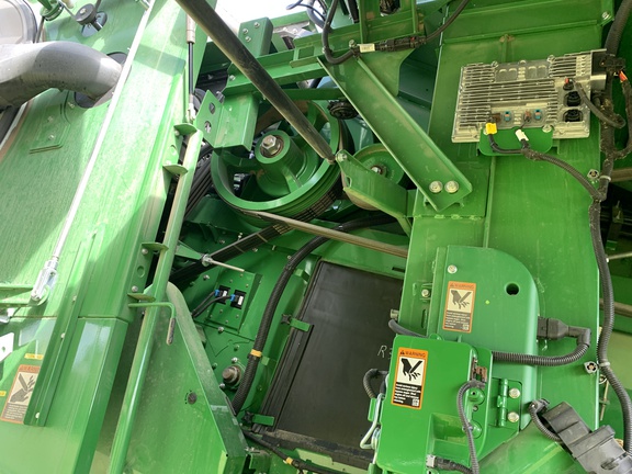 2022 John Deere X9 1000 Combine