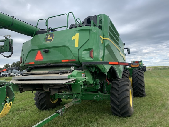 2022 John Deere X9 1000 Combine