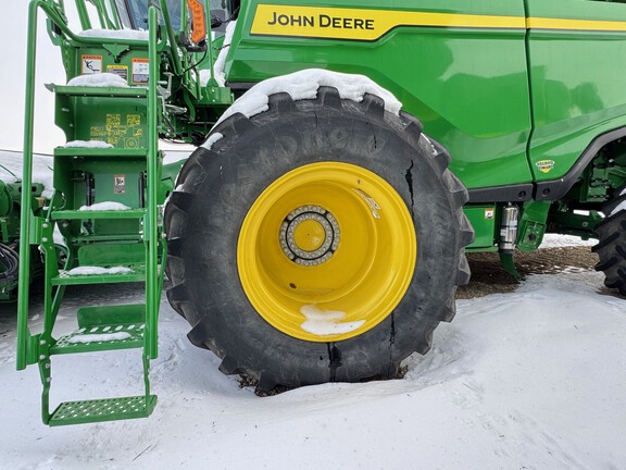 2022 John Deere X9 1000 Combine