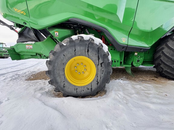 2022 John Deere X9 1000 Combine