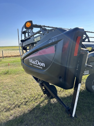 2014 MacDon FD75 Header Combine