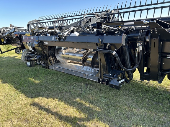 2014 MacDon FD75 Header Combine