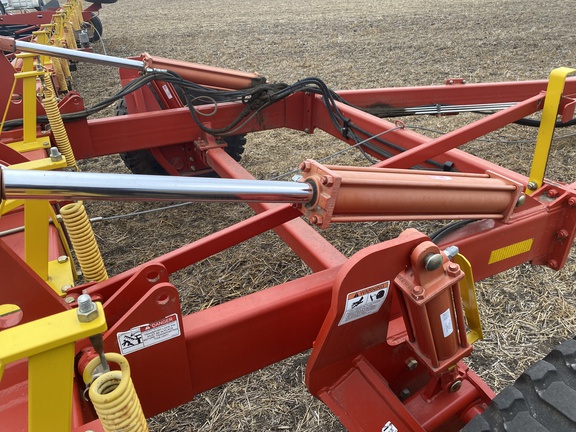 2012 Bourgault 7200-72 Harrow Heavy