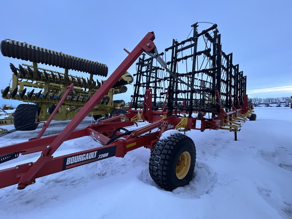 2012 Bourgault 7200-72 Harrow Heavy