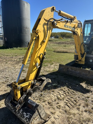 2011 New Holland E35B Excavator Mini