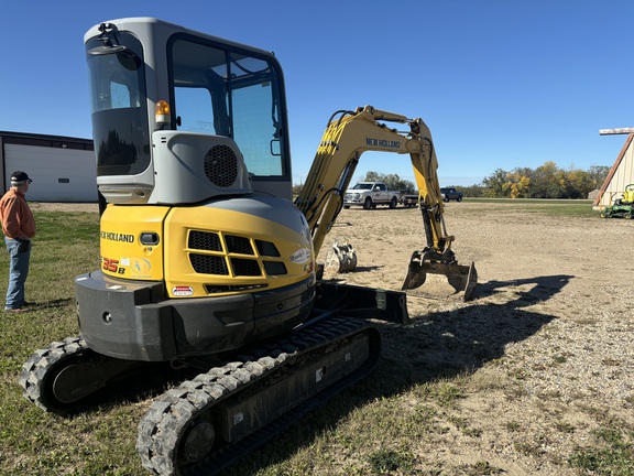 2011 New Holland E35B Excavator Mini