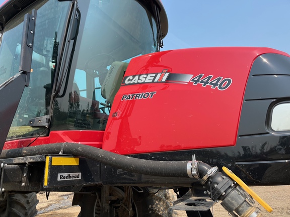 2018 Case IH 4440 Sprayer/High Clearance