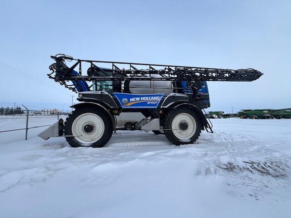 2021 New Holland SP410F Sprayer/High Clearance