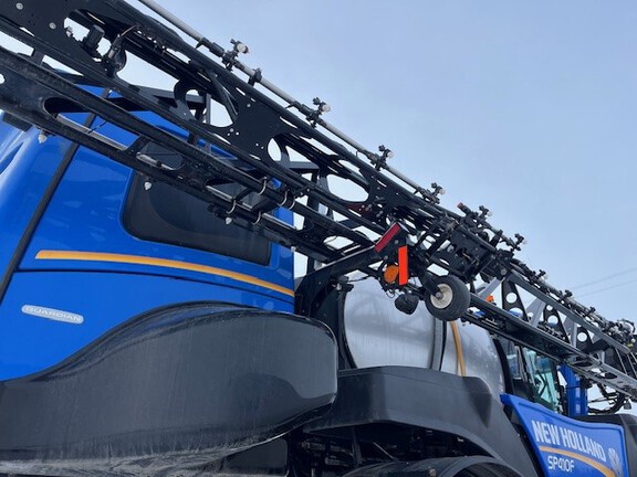 2021 New Holland SP410F Sprayer/High Clearance