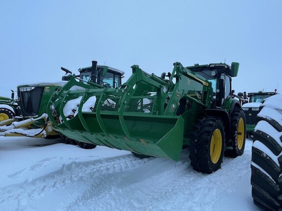 2023 John Deere 7R 210 Tractor