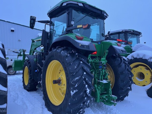 2023 John Deere 7R 210 Tractor