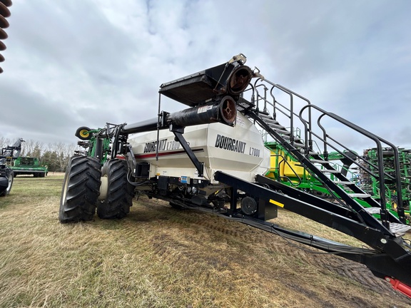 2013 John Deere 1870 Air Seeder