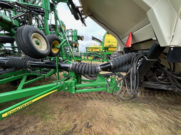 2013 John Deere 1870 Air Seeder