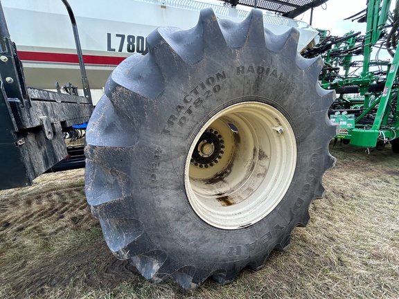 2013 John Deere 1870 Air Seeder