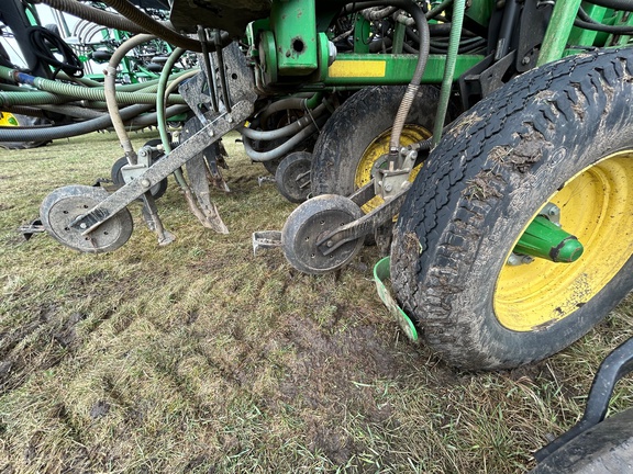 2013 John Deere 1870 Air Seeder