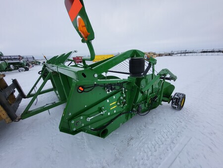 2017 John Deere 615P Header Combine