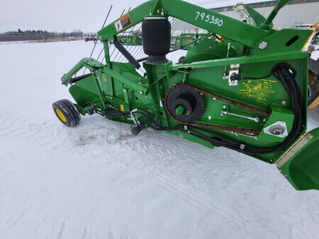 2017 John Deere 615P Header Combine