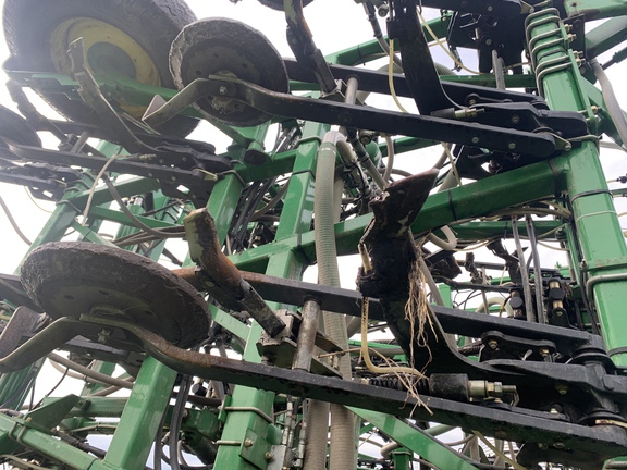 2011 John Deere 1870 Air Seeder