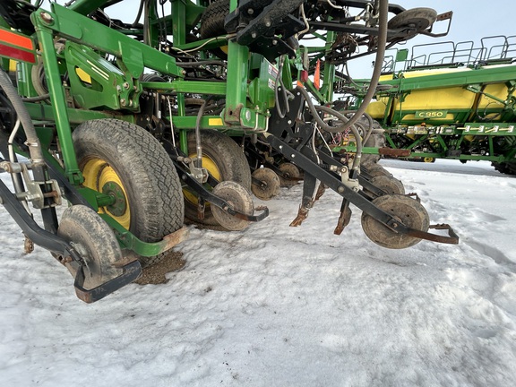 2011 John Deere 1870 Air Seeder