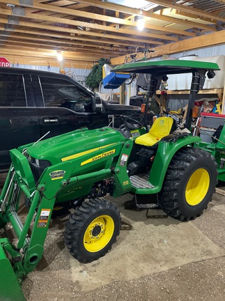 2012 John Deere 3032E Tractor Compact