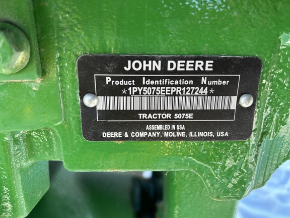 2023 John Deere 5075E Tractor