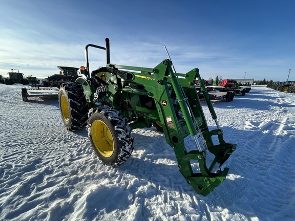 2023 John Deere 5075E Tractor