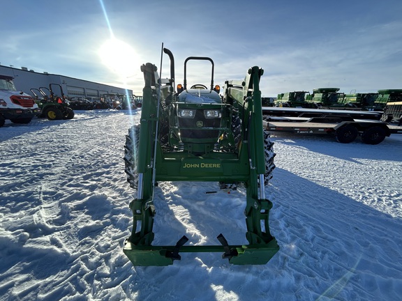 2023 John Deere 5075E Tractor