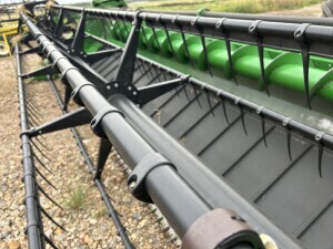 2014 John Deere 640D Header Combine