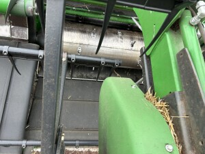 2014 John Deere 640D Header Combine