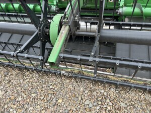 2014 John Deere 640D Header Combine