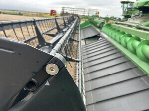 2014 John Deere 635D Header Combine