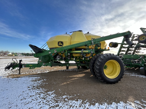 2021 John Deere N543F Air Seeder