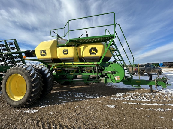 2021 John Deere N543F Air Seeder