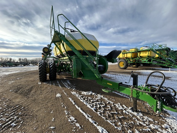 2021 John Deere N543F Air Seeder